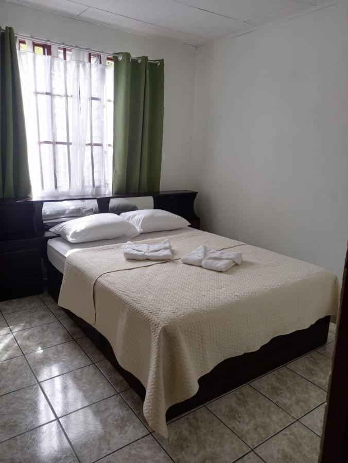 Apartamento Lopez Y Azofeifa Portete Exterior photo